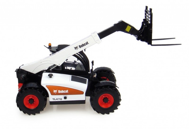 Universal Hobbies 1/32 Bobcatt Telehandler TL 470